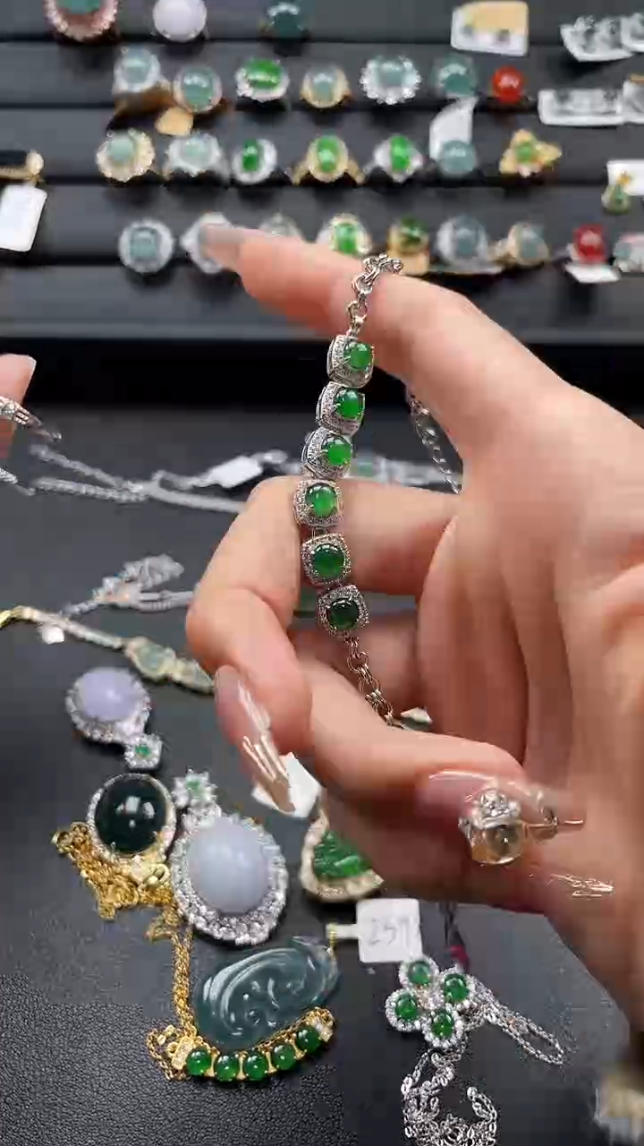 【闪购商品】翡翠戒指银S925镶嵌654363