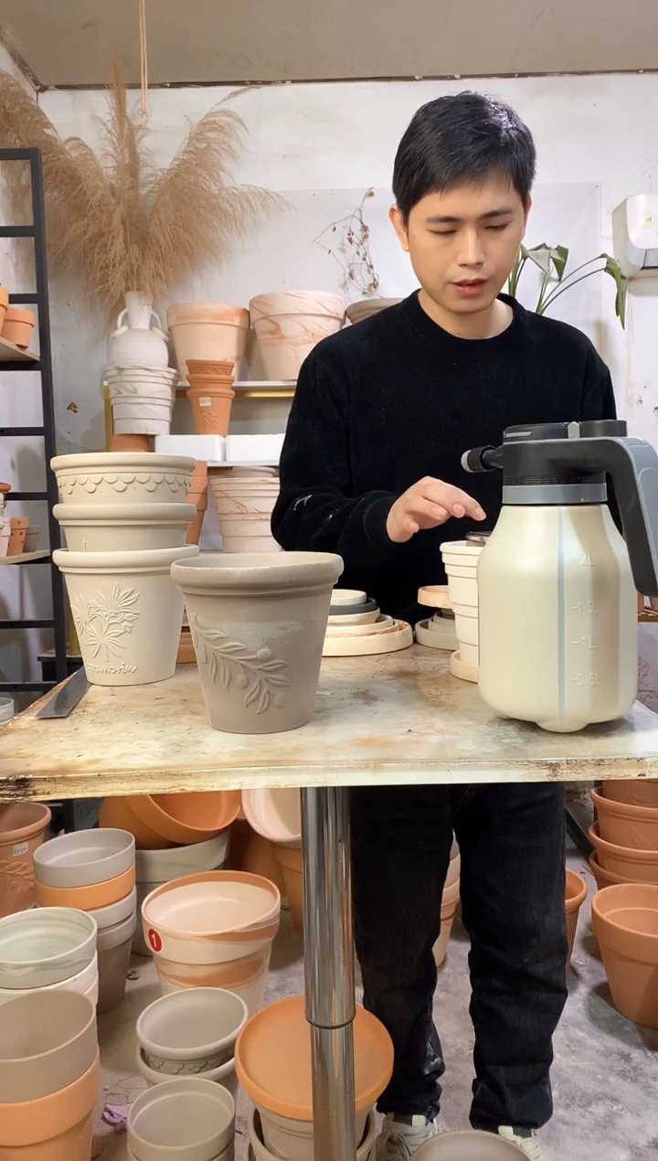 瑕疵无售后16*15灰陶浮雕随机 1盆无托