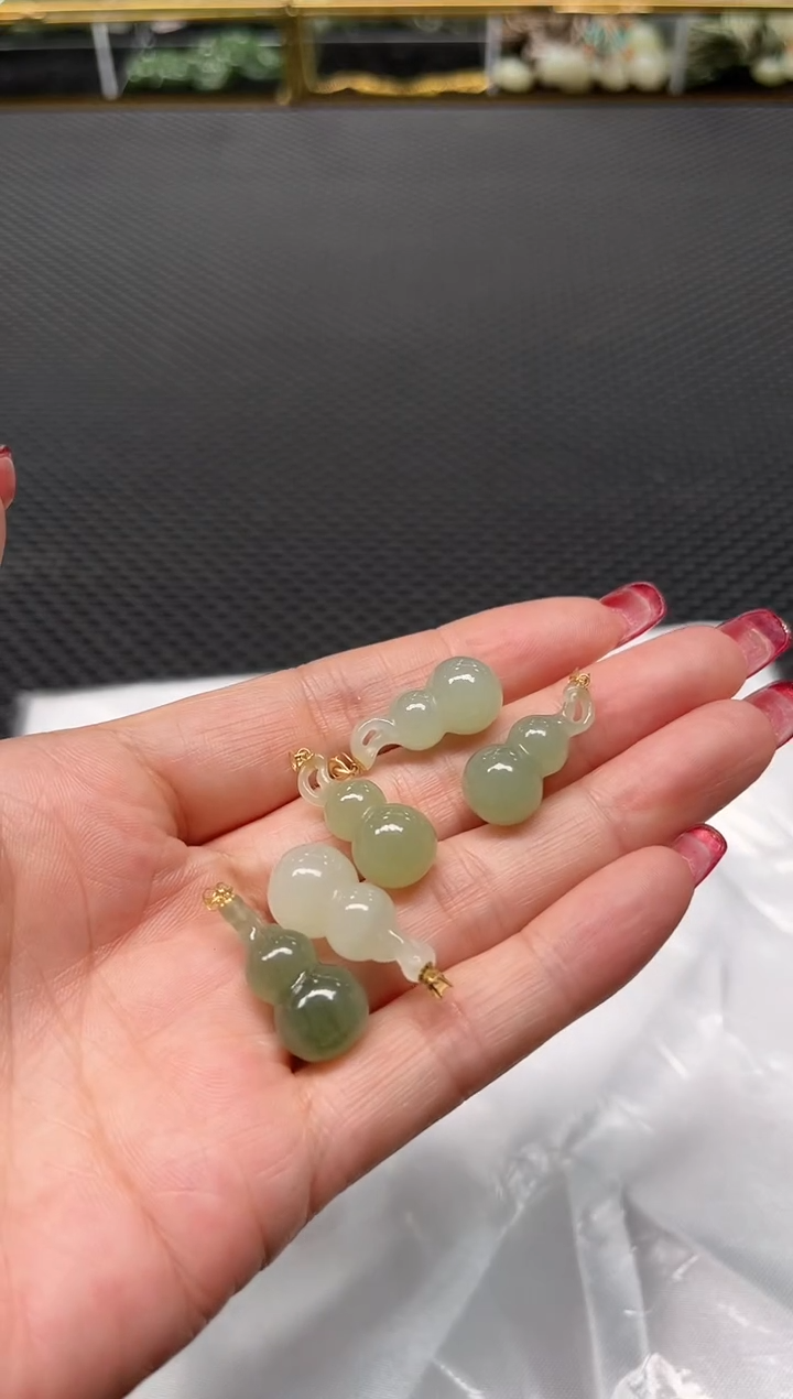 【闪购商品】和田玉吊坠18K金镶嵌多样性发1件