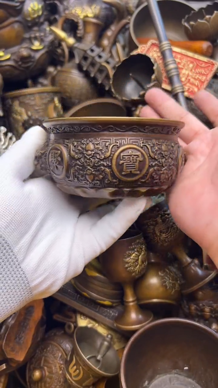 精美铜器，点击下单