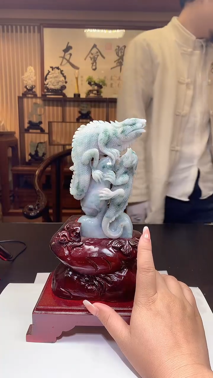【闪购商品】定制翡翠未镶嵌1085xx-毛货摆件43赠底座