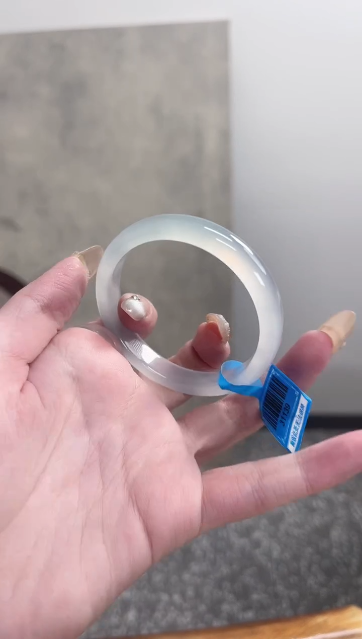 【闪购商品】玛瑙/玉髓手镯未镶嵌54圈