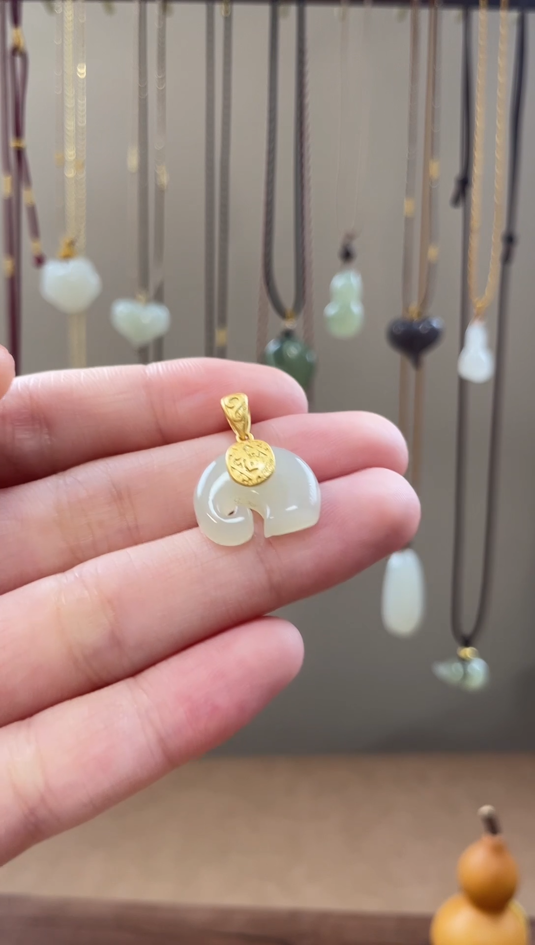 颈饰银S925镶嵌和田玉和田玉吊坠