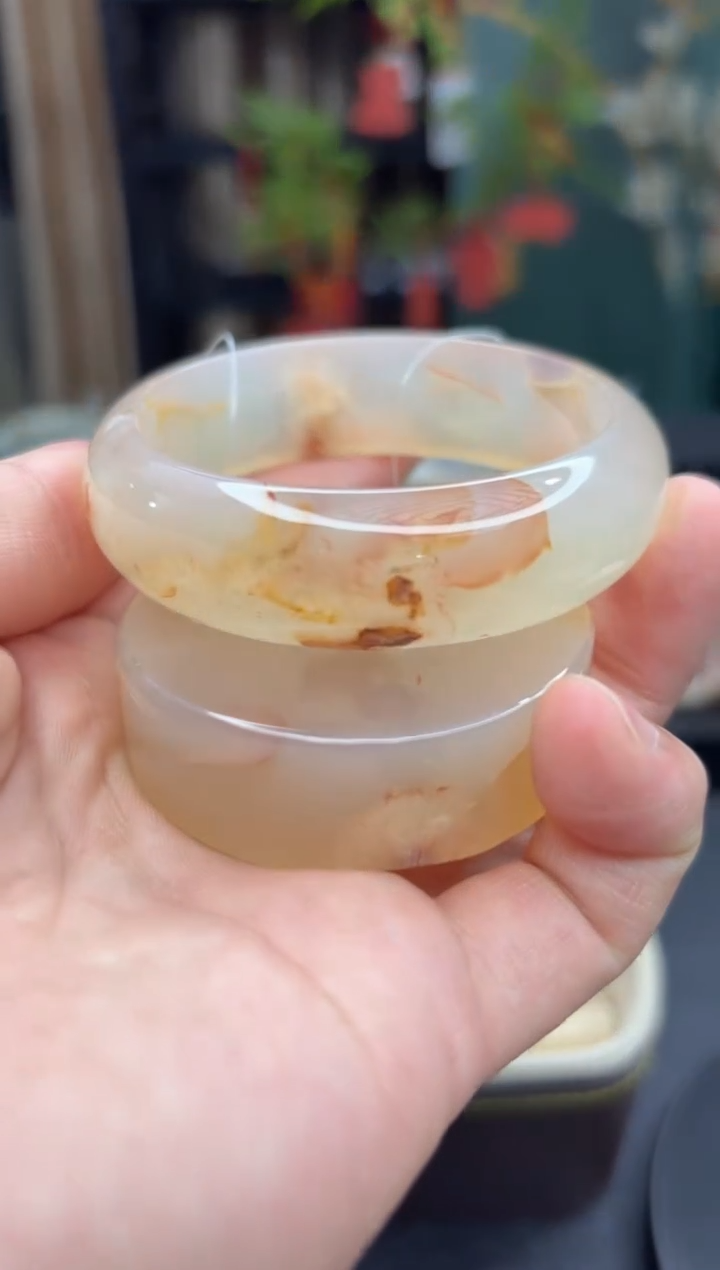 【闪购商品】石英质玉手镯未镶嵌688（57圈赠送镯心）