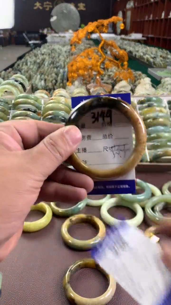 未镶嵌蛇纹石玉手镯3149