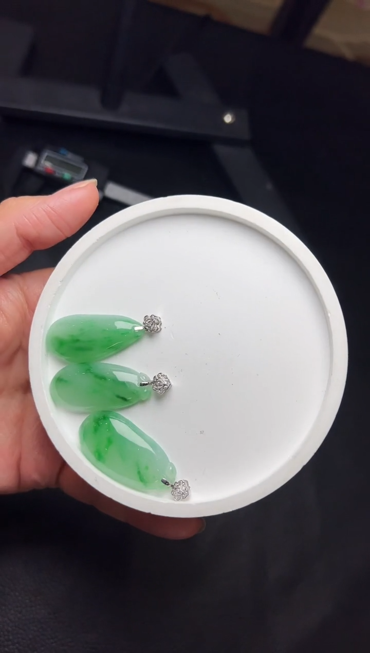 【闪购商品】翡翠颈饰18K金镶嵌YM1122-3 福瓜多样性发一