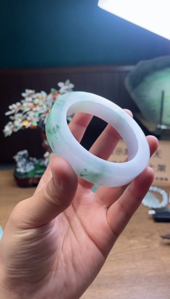 【闪购商品】定制翡翠手镯未镶嵌定制