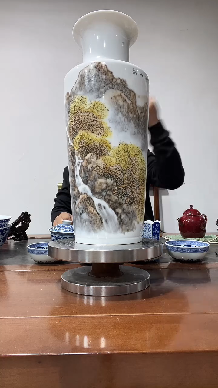 陶瓷陶瓷摆件  微瑕介意慎拍  303#