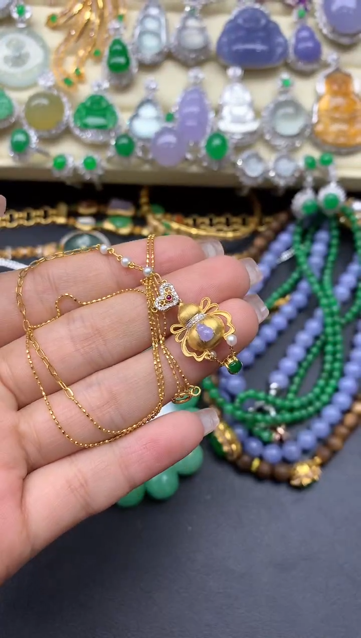 颈饰18K金镶嵌翡翠332-中国好珍宝