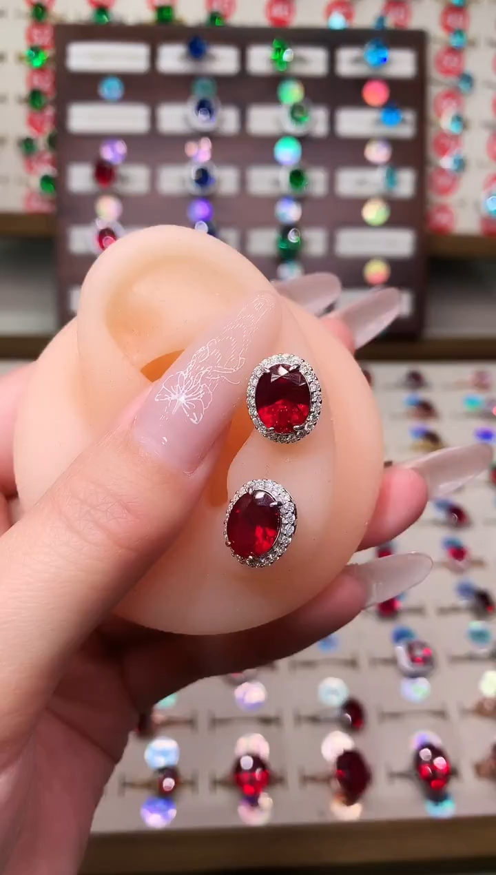 银S925镶嵌耳饰红宝石8*10 酒红 银托