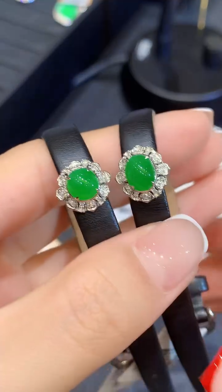 18K金镶嵌手链翡翠AL多样性发其一