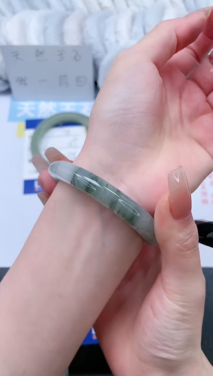 【闪购商品】石英质玉手镯未镶嵌T52-53