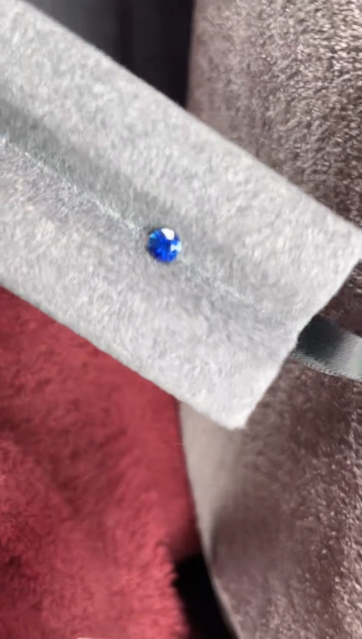 【闪购商品】定制蓝宝石裸石未镶嵌0.41ct   