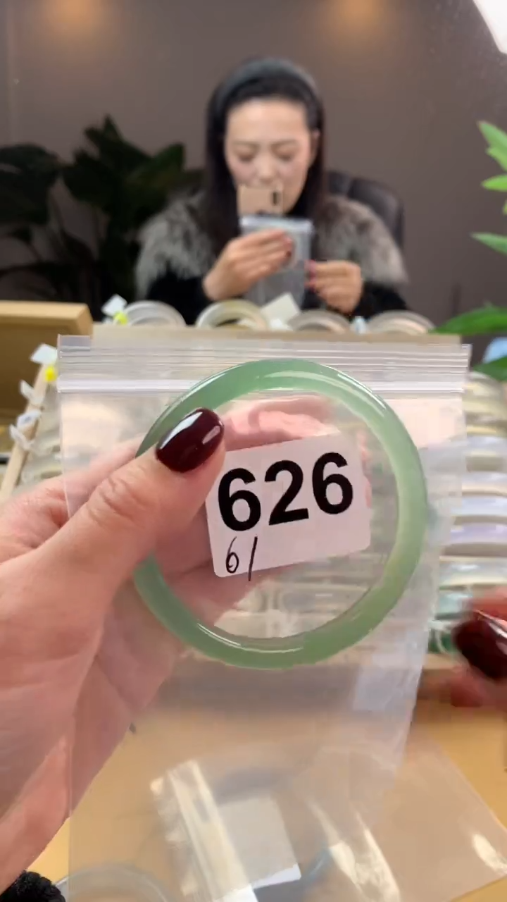 【闪购商品】玛瑙/玉髓手镯未镶嵌626