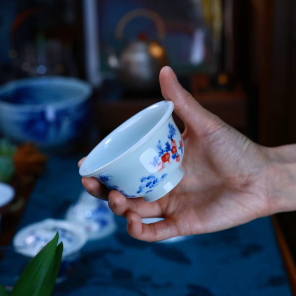 张剑平老师，樱桃萝卜蔬菜，约80CC压手杯茶杯陶瓷