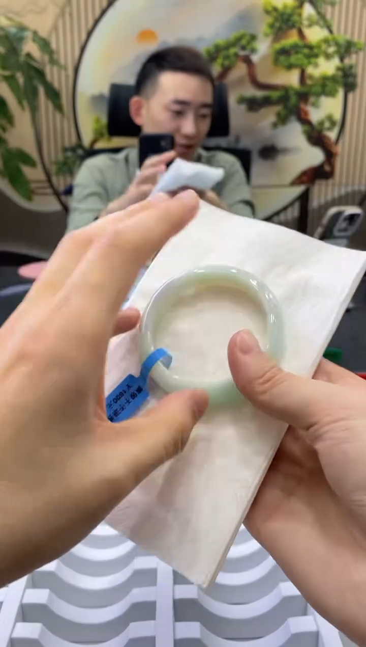 未镶嵌手镯翡翠7498