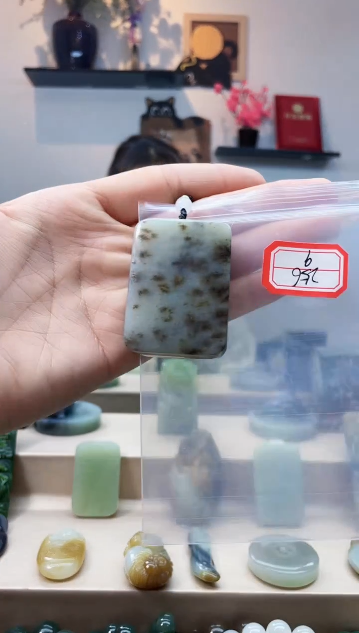 未镶嵌和田玉挂件1