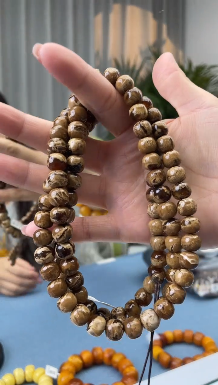 【闪购商品】琥珀珠宝奇石未镶嵌假一罚十，发一件058.9