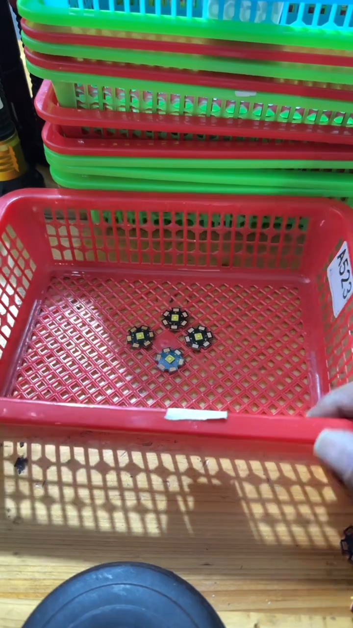 A550配件。。灯珠有瑕疵