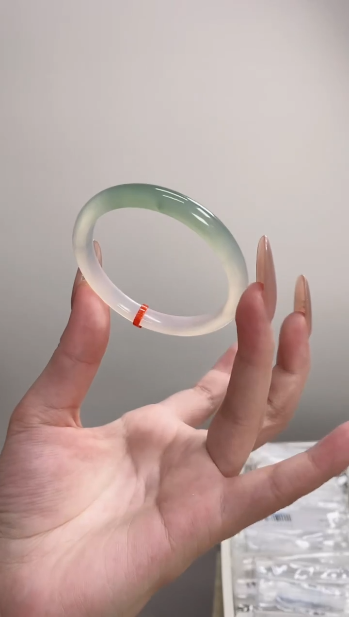 手镯玛瑙/玉髓未镶嵌52-53窄条