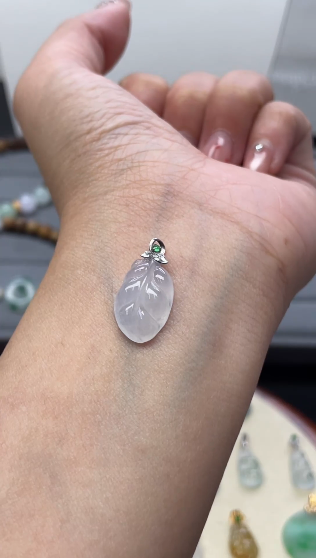 颈饰18K金镶嵌翡翠(6号链接)纯天然A货缅甸翡翠