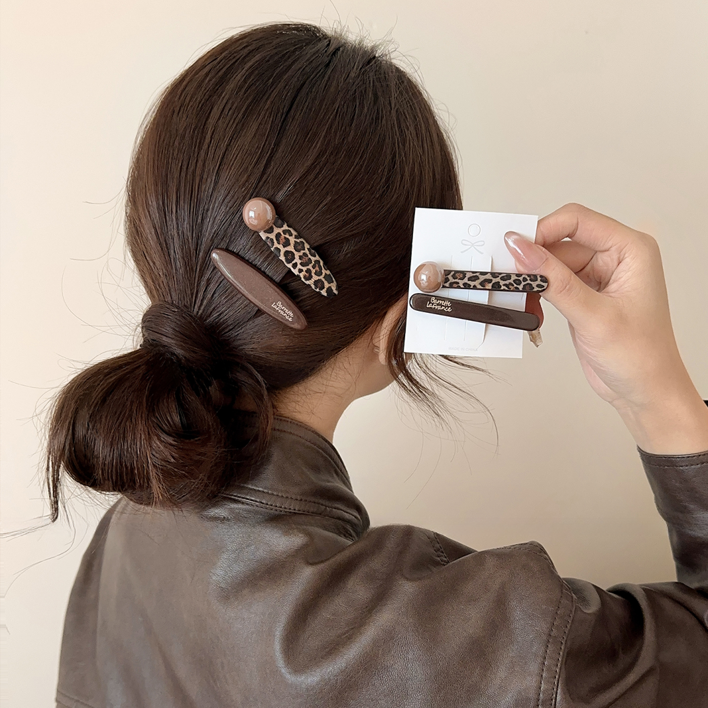 复古豹纹巧克力色发夹女2025新款侧边鸭嘴夹一字夹高级感刘海夹子