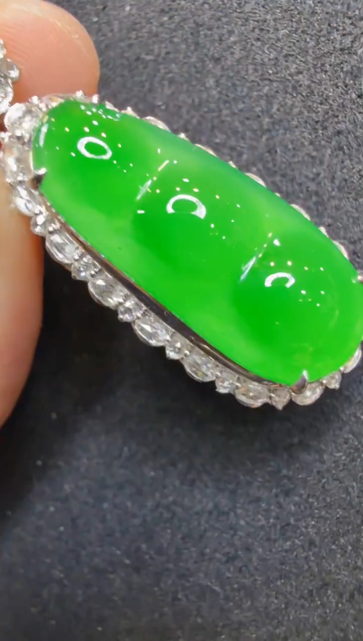 吊坠(不含链)18K金镶嵌翡翠多样性团购发一件