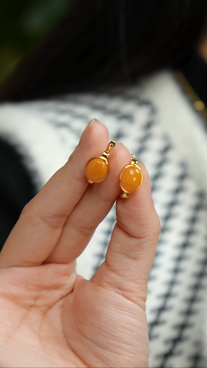 蜜蜡银S925镶嵌耳钉老蜡