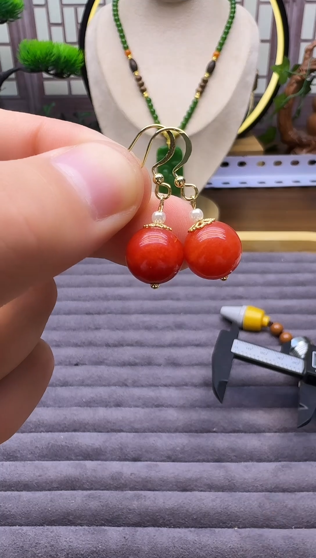 14K金镶嵌翡翠耳饰E68     