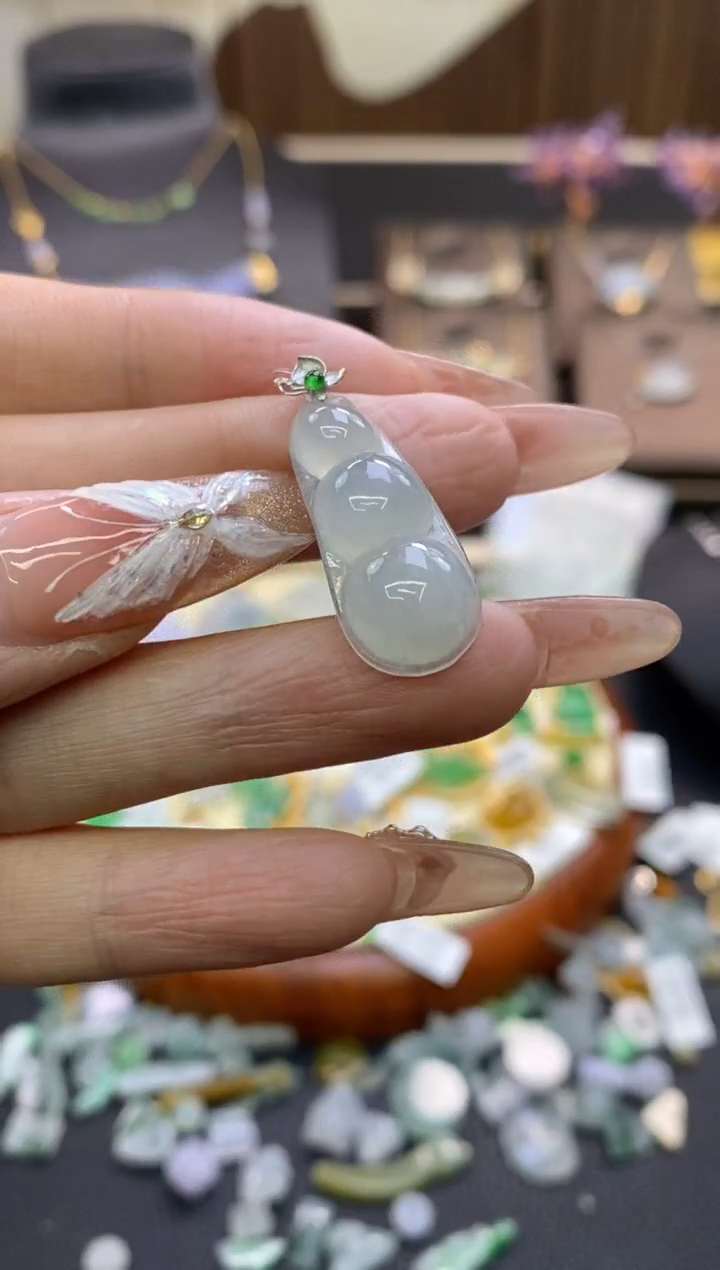 【闪购商品】翡翠颈饰18K金镶嵌净货11930