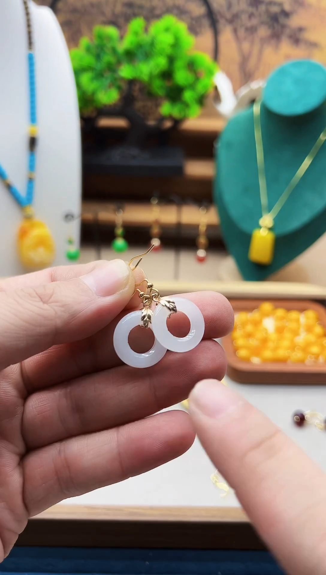 【闪购商品】和田玉耳饰14K金镶嵌E226    