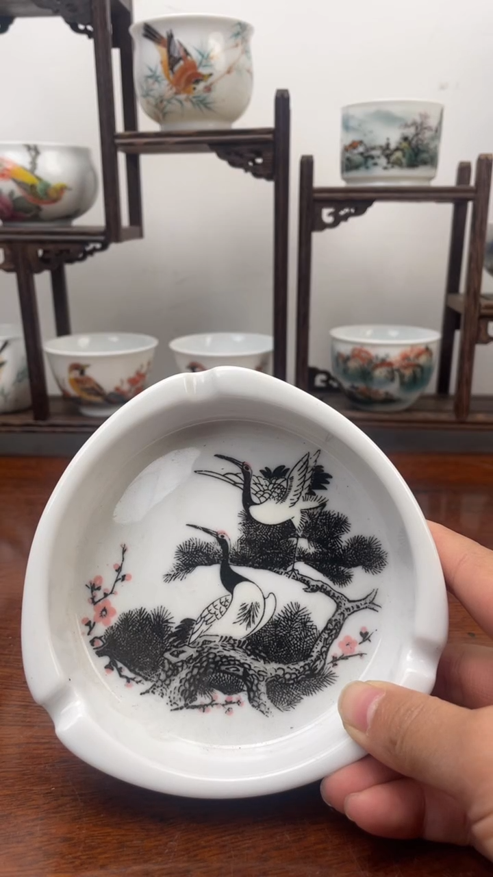 【闪购商品】1釉下彩高温贴画 烟灰缸