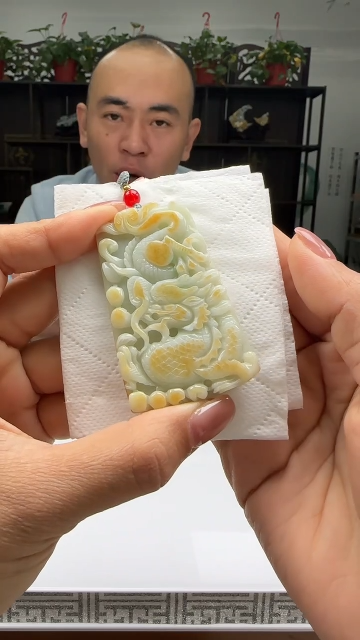 【闪购商品】翡翠颈饰未镶嵌天然翡翠A货吊坠