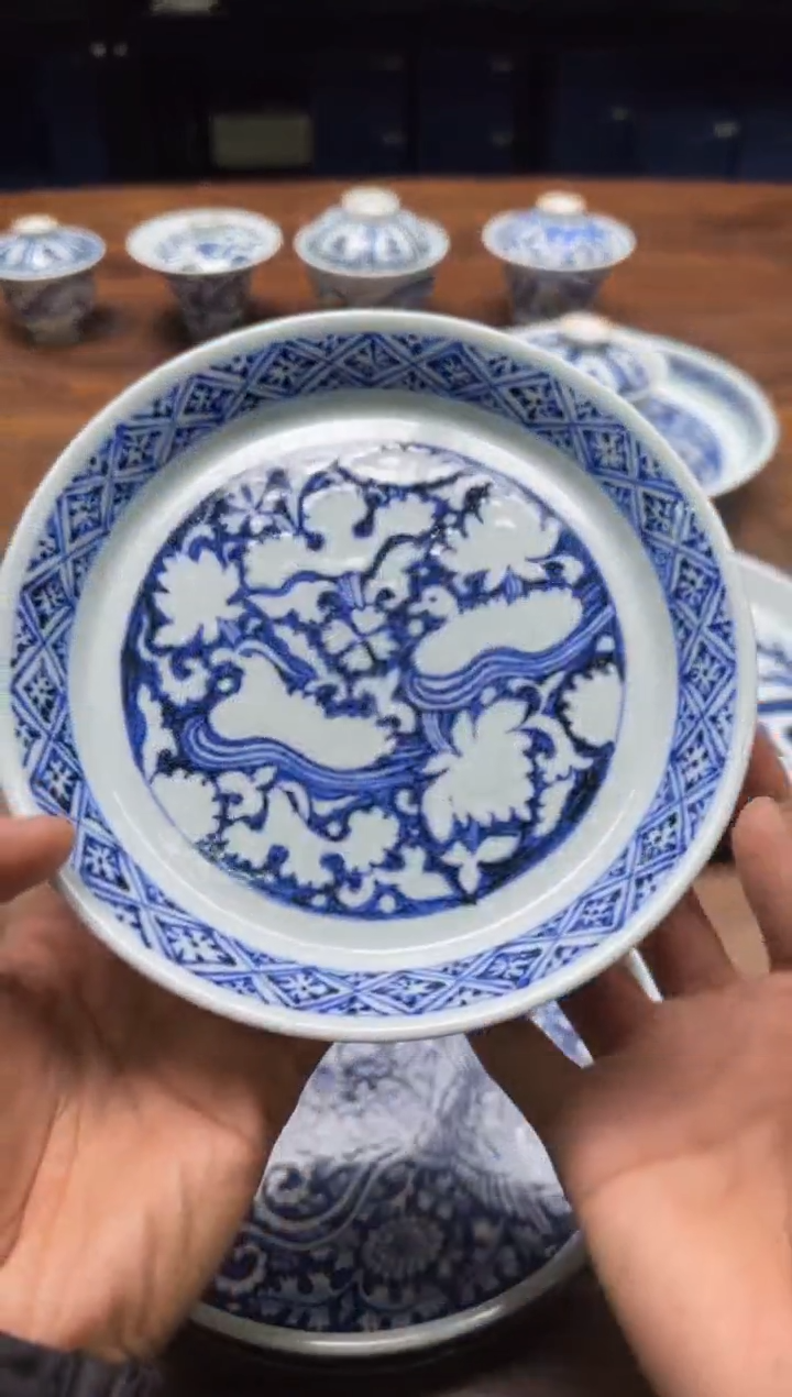 老****茶溪蘭仰元 蓝底白花暗刻鸳鸯壶承