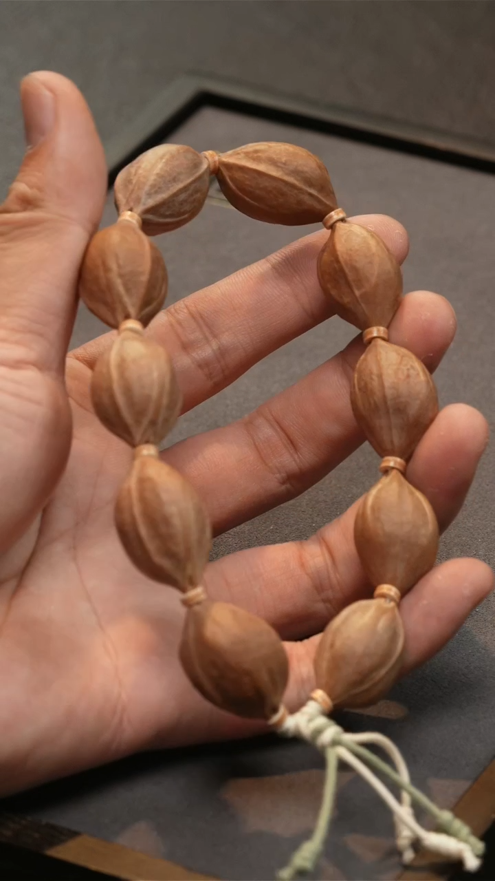 橄榄核手串/手链1.8左右铁素核