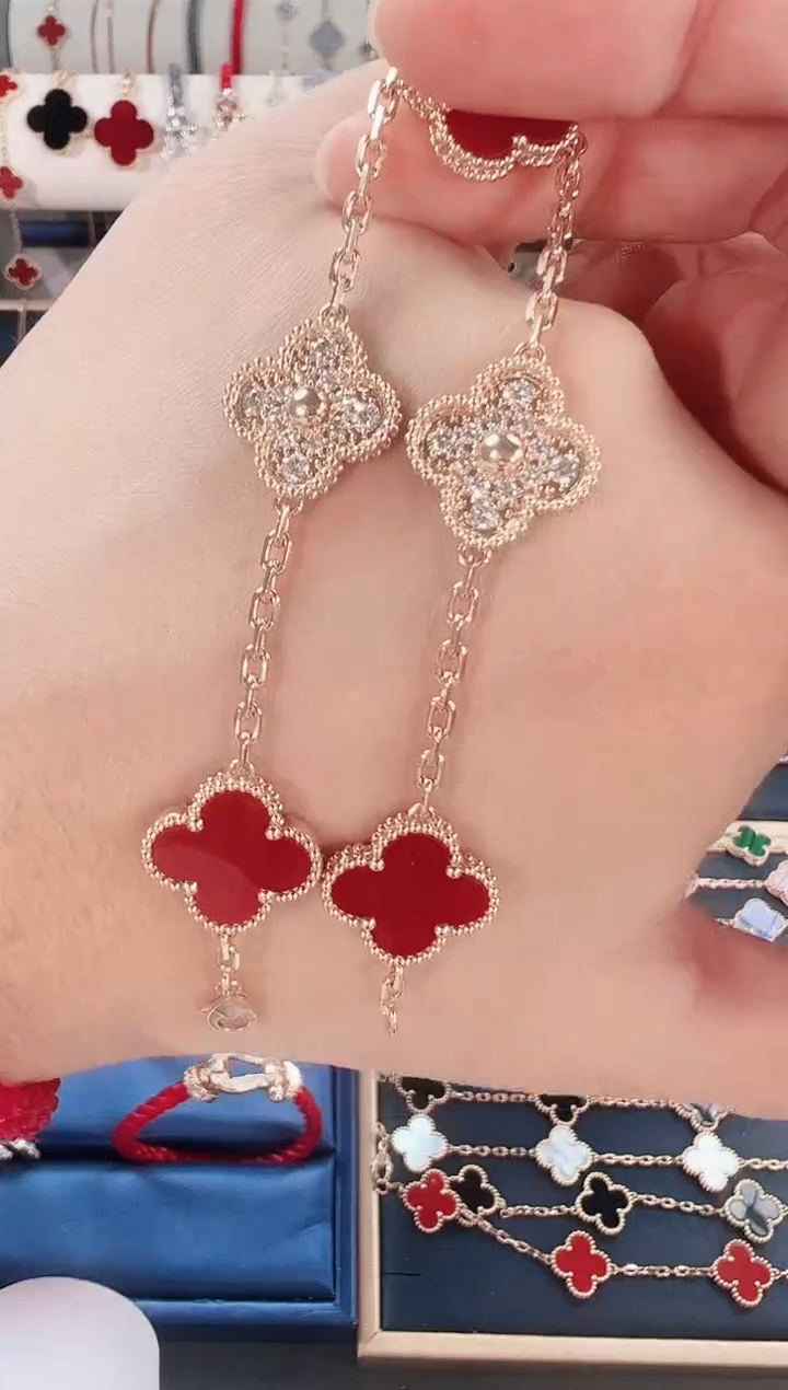 【闪购商品】钻石手链18K金镶嵌18k红间钻3+2手链