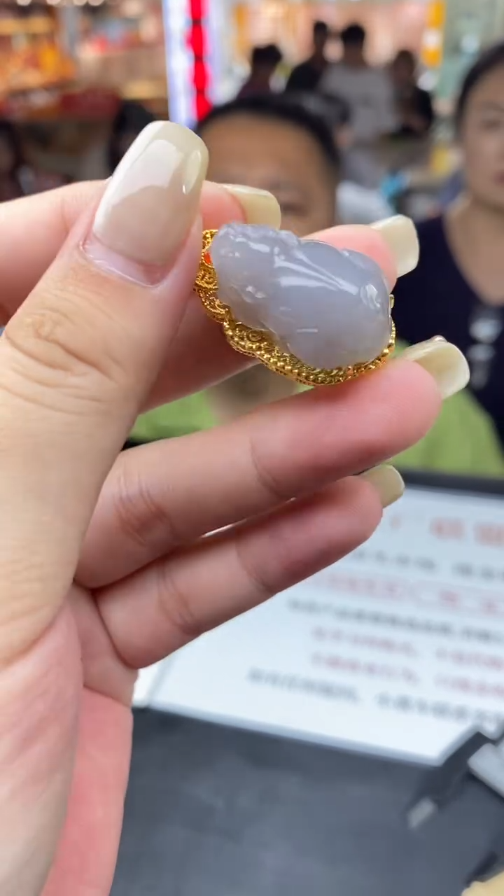 吊坠(不含链)18K金镶嵌和田玉多样性发其一-吊坠-D10820