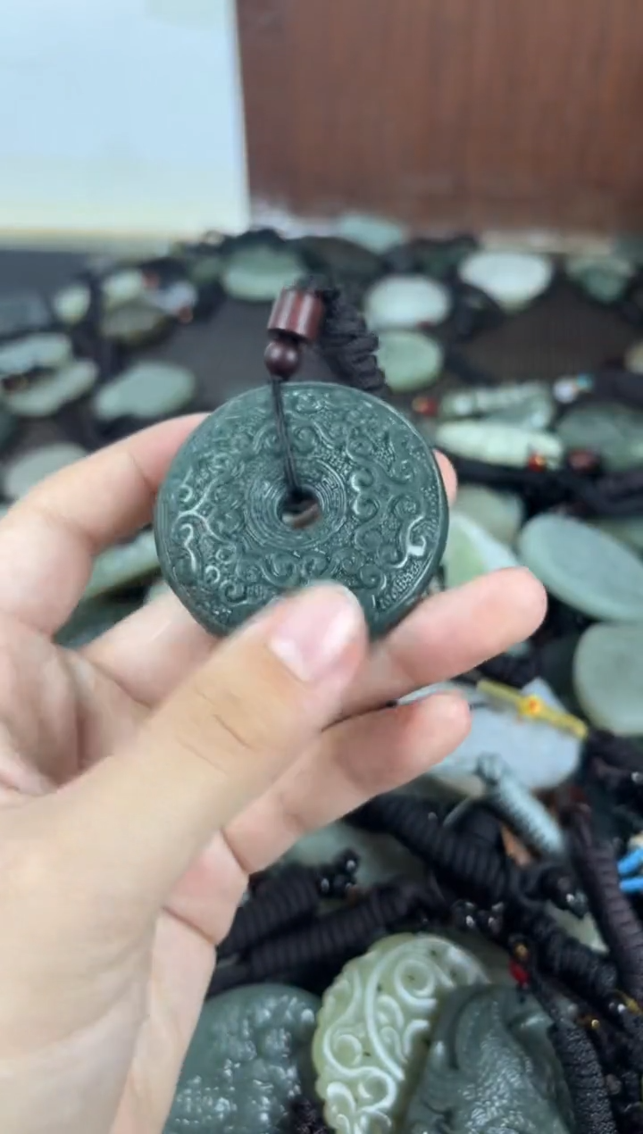 【闪购商品】和田玉颈饰未镶嵌1