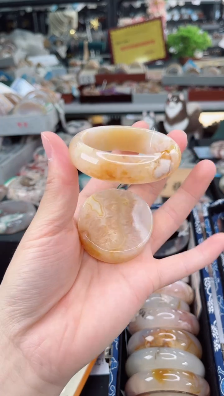 【闪购商品】石英质玉手镯未镶嵌49圈口（赠品镯心）3660008