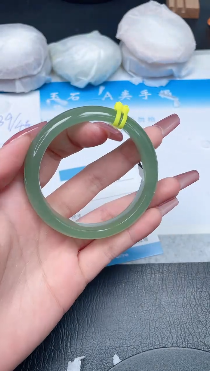 【闪购商品】石英质玉手镯未镶嵌311-55..3