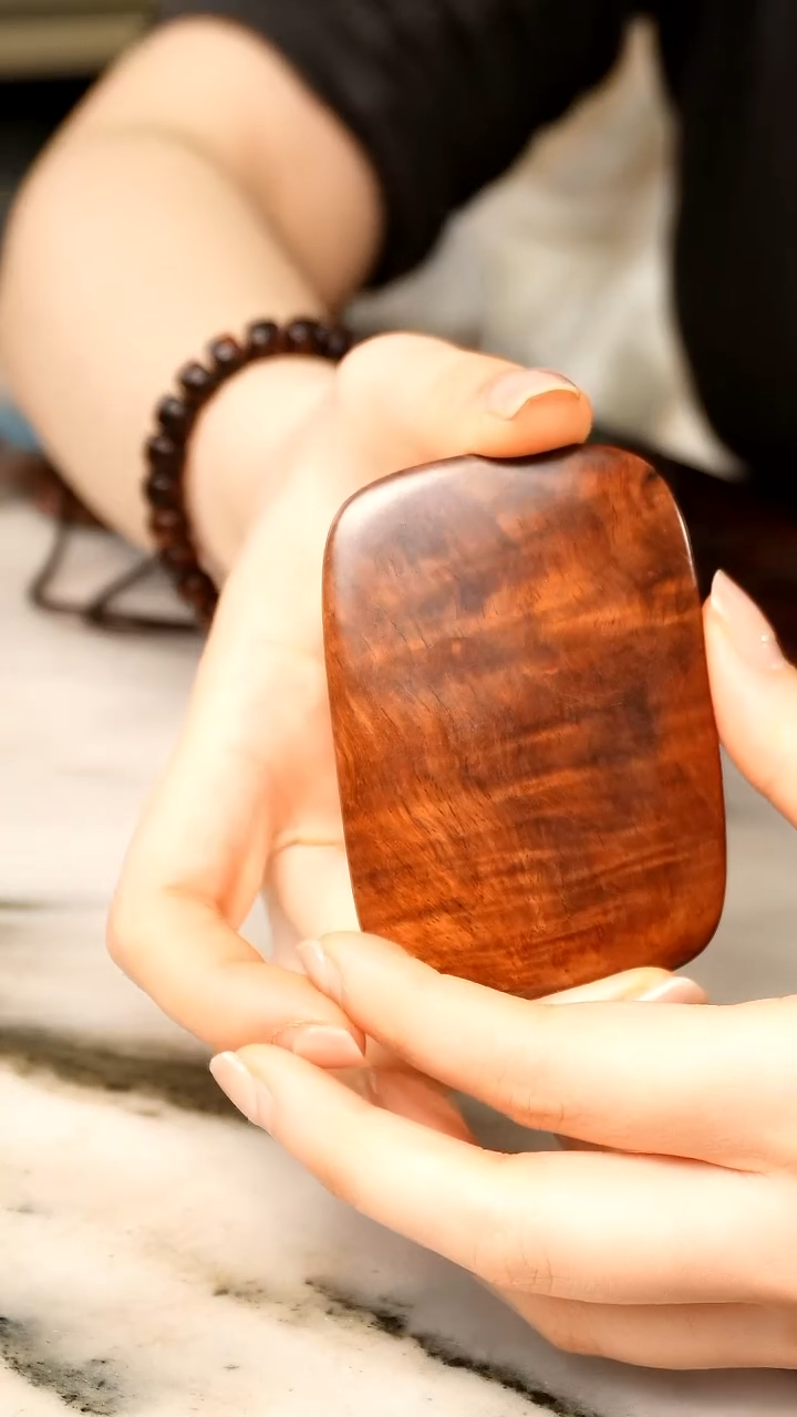 【闪购商品】黄花梨/降香黄檀海黄挂坠车挂