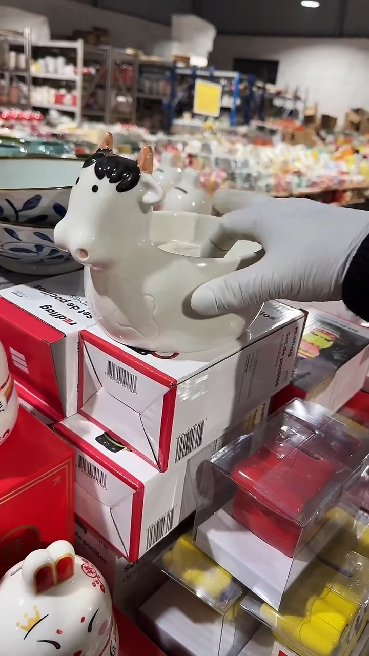 陶瓷牛牛盘微瑕 凑满20元包邮