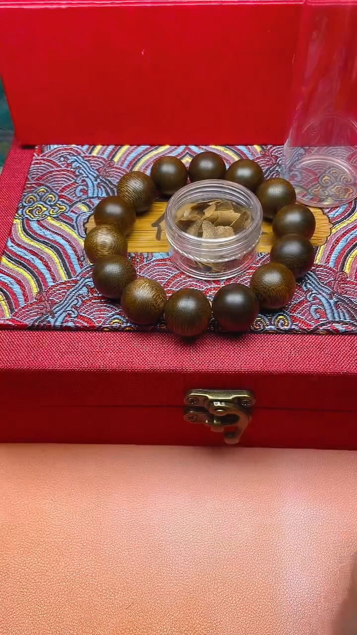 【闪购商品】沉香手串越南白棋楠（沉水）B16889110