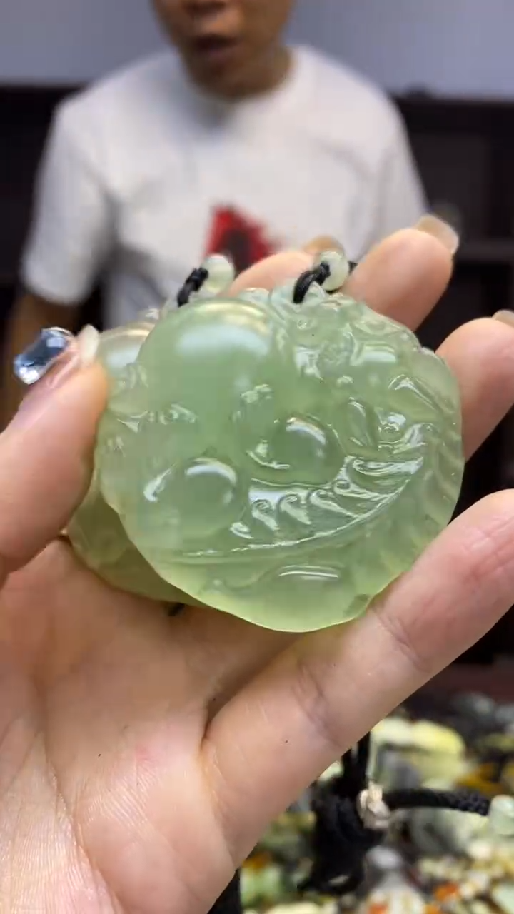 未镶嵌岫玉挂件    多品发一