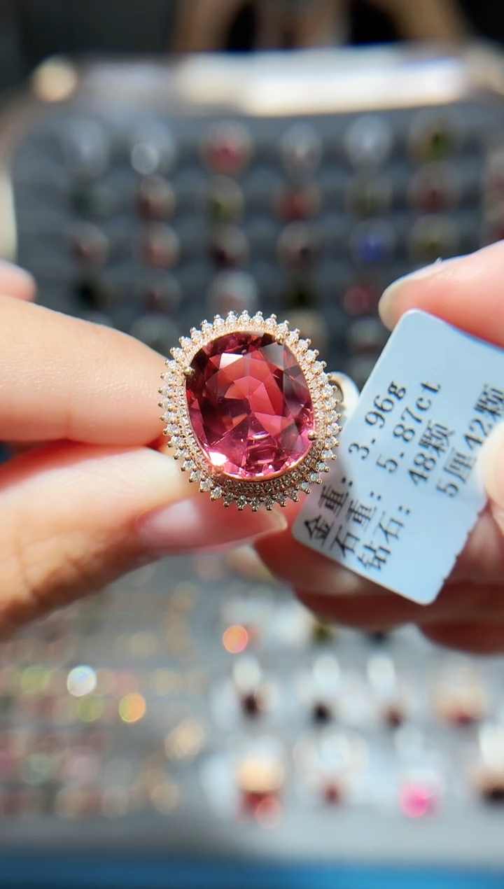 18K金镶嵌戒指碧玺5.87ct