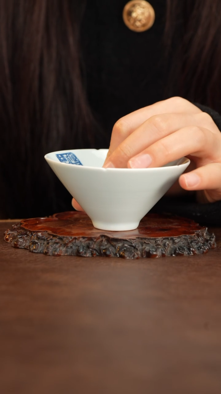 【闪购商品】景德镇九段斗笠杯 
