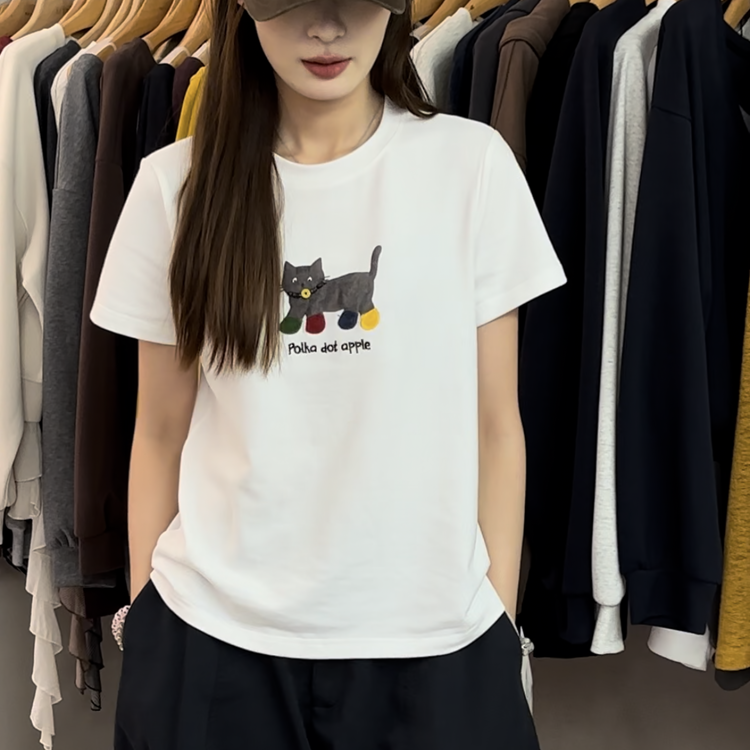 M77Y3正品99330短袖磨毛T恤女2025秋冬小猫印花钉珠正肩百搭打底