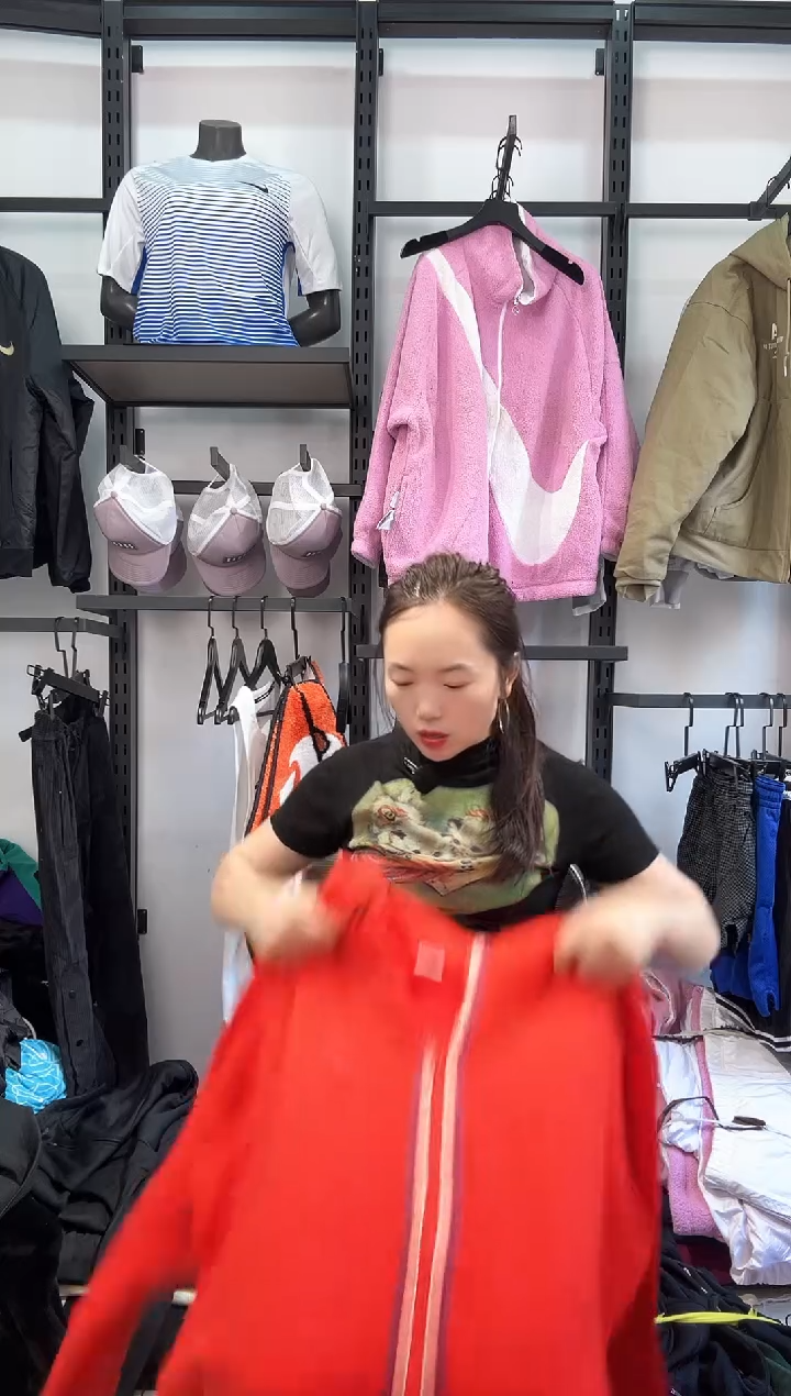 2552编码  瑕疵直播间过款为准 尺码