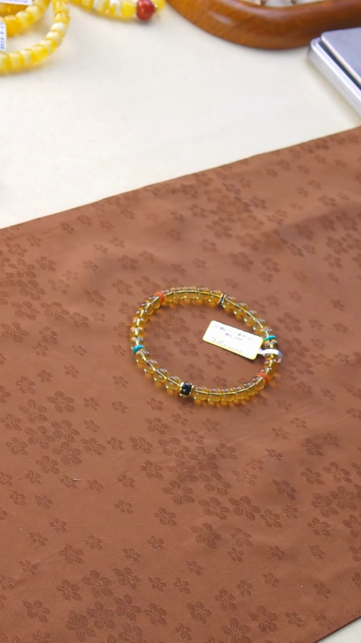 未镶嵌颈饰琥珀闪38（蓝珀设计款6mm+左右多样性发其一）