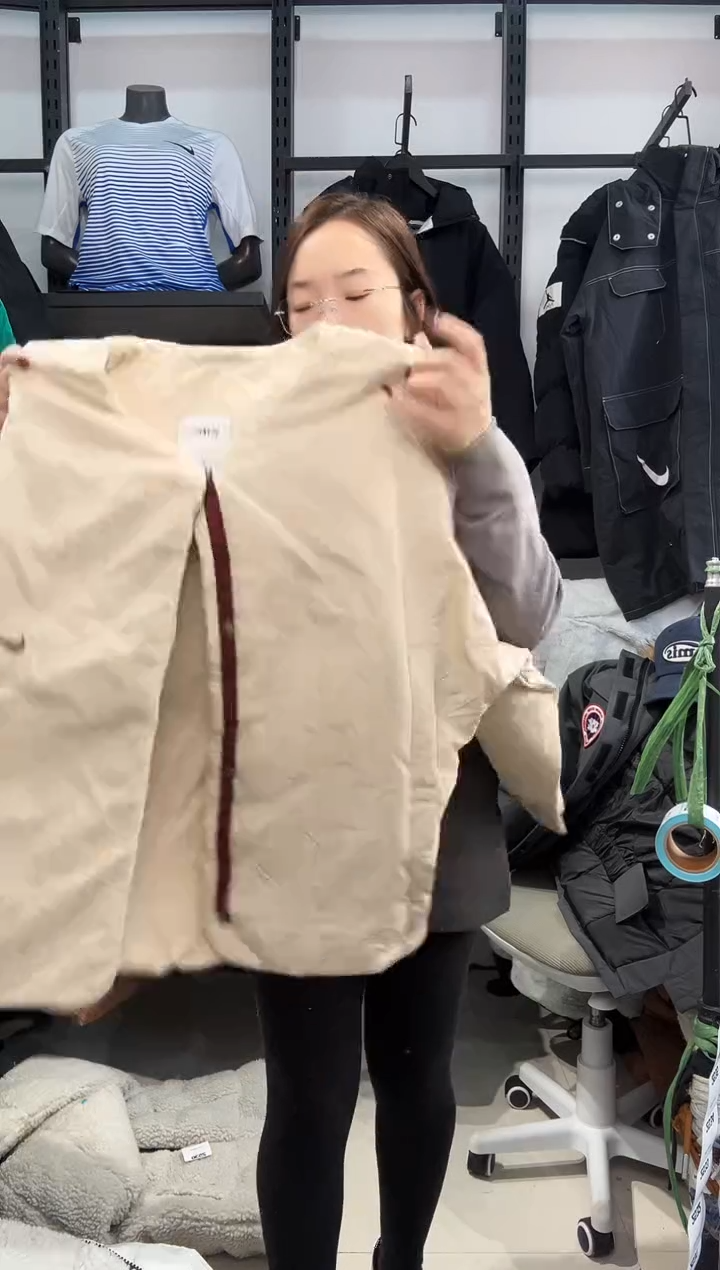 2531闪购编码 Nike/Joedan运动卫衣裤以直播间过款为准 尺码·180